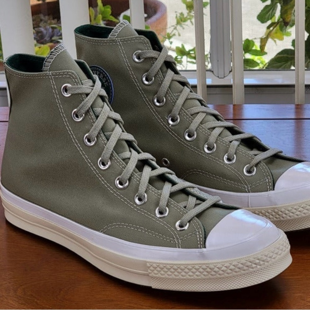 Green high top converse new